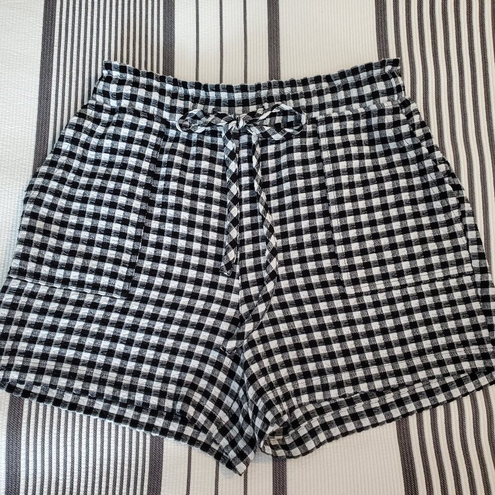 Black & White Checkered Shorts - Versona - Medium